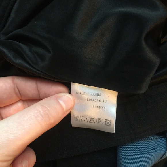 Very elegant black A line skirt. Size S - Picture 7 of 8